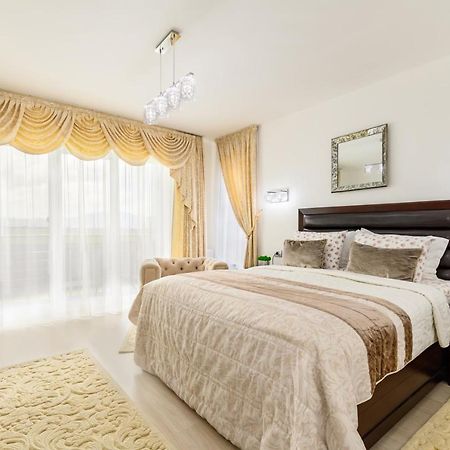 Luxury Apartment Avantgarden 3 Brasov Ngoại thất bức ảnh