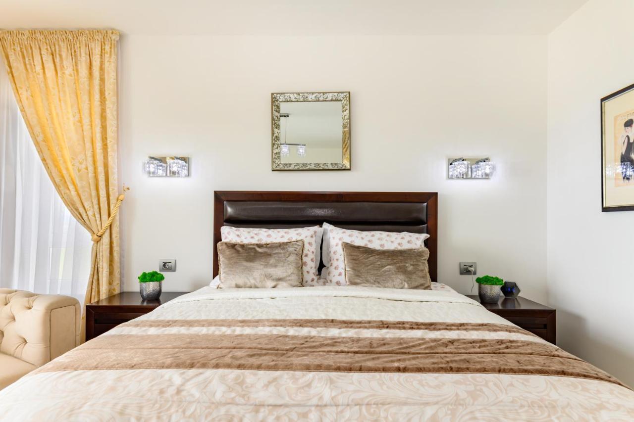 Luxury Apartment Avantgarden 3 Brasov Ngoại thất bức ảnh