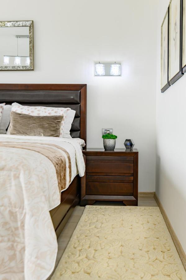 Luxury Apartment Avantgarden 3 Brasov Ngoại thất bức ảnh